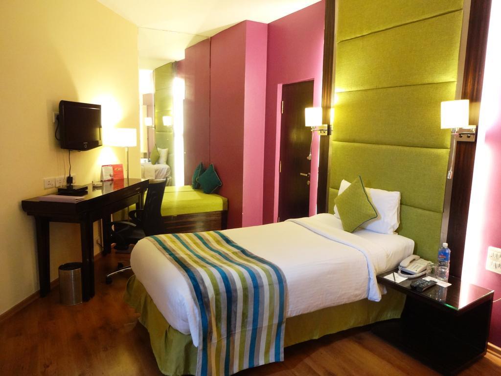 Royal Orchid Central Bangalore, Mg Road Ruang foto
