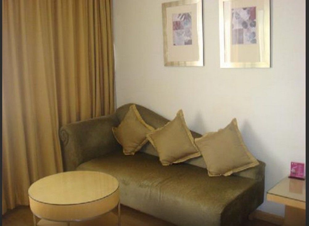 Royal Orchid Central Bangalore, Mg Road Bagian luar foto